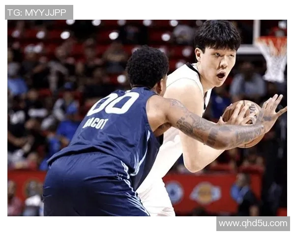 周琦在国际赛场上的崛起与挑战：从青涩新星到篮球巨星的成长之路